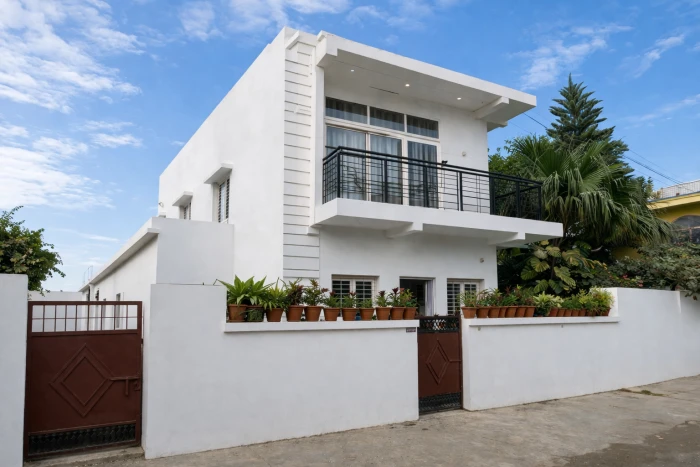 Modern G+1 4BHK House Design with Balcony | 25x38 ft Duplex Home | East Facing Vastu Compliant